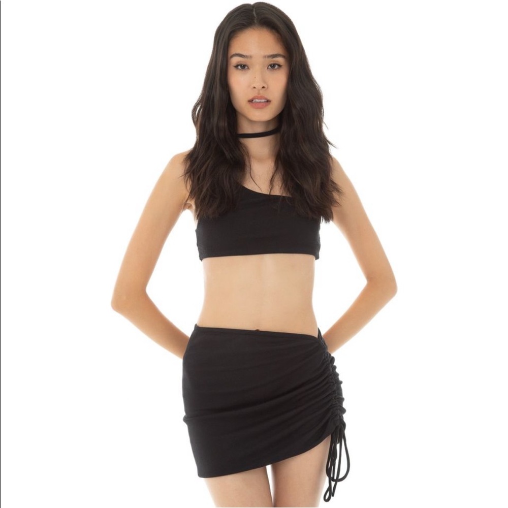 🪩 are you am i kyne skirt black xs 🪩